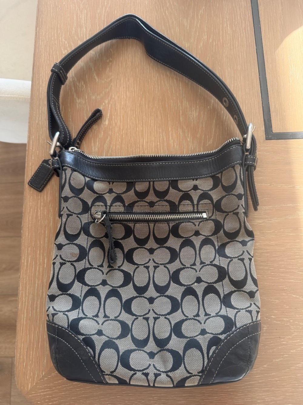 Vintage 1998 Coach Black and Gray Signature Canvas Shoulder Bag